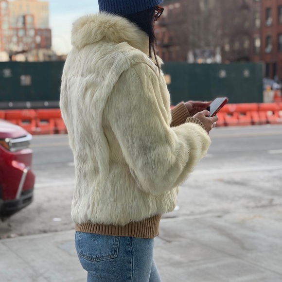 Vintage Ivory Rabbit Fur Jacket - Picture 4 of 6